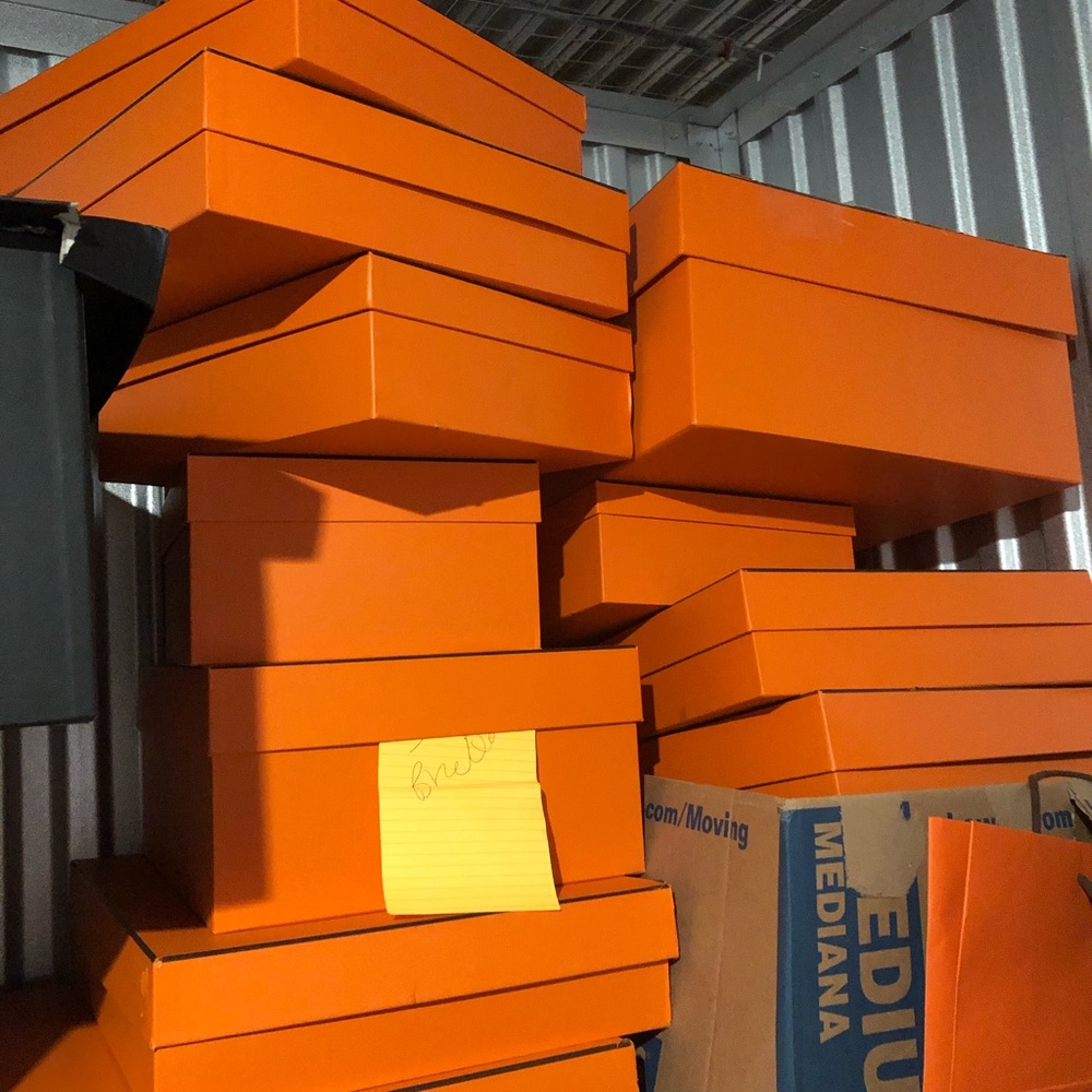 HERMÈS BOXES ALL SIZES, JUST ASK & MAKE ME AN OFFER ! Need them gone